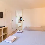 Antonella & Napoletano-3 By Interhome * Umag